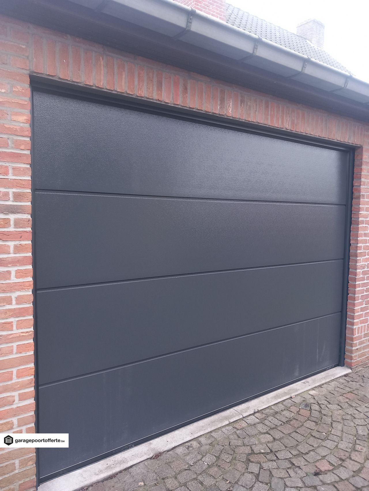sectionale garagepoorten, motor, RAL 7016