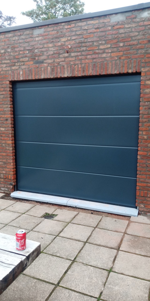 Sectionale Garagepoorten, Plano Satijn, Motor, RAL 7016 | Alle ...