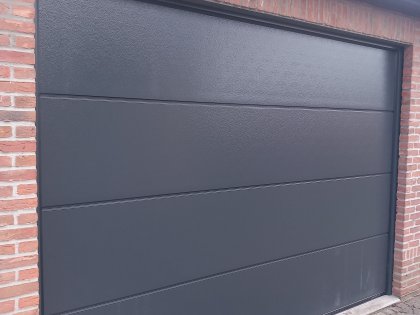 Sectionale garagepoort met sectionale garagepoorten, motor, RAL 7016