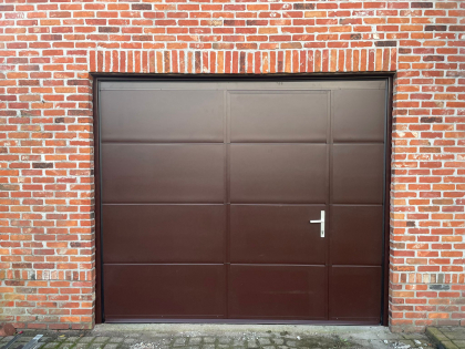 Sectionale garagepoort met sectionale garagepoorten, motor, RAL 8017, codeklavier, loopdeur, structuurlak